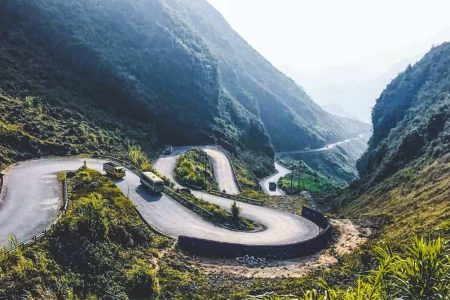 30 Great Motorbiking Roads in Vietnam